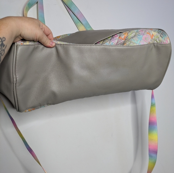 Luv Betsey Betsey Johnson Grey Rainbow Quilted Weekender Bag W Trolley Sleeve - Picture 7 of 15